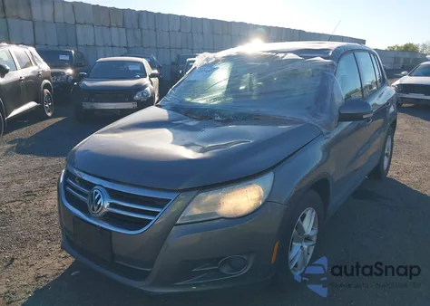 2011 Volkswagen Tiguan S из США, поврежденный, VIN WVGBV7AX1BW532948